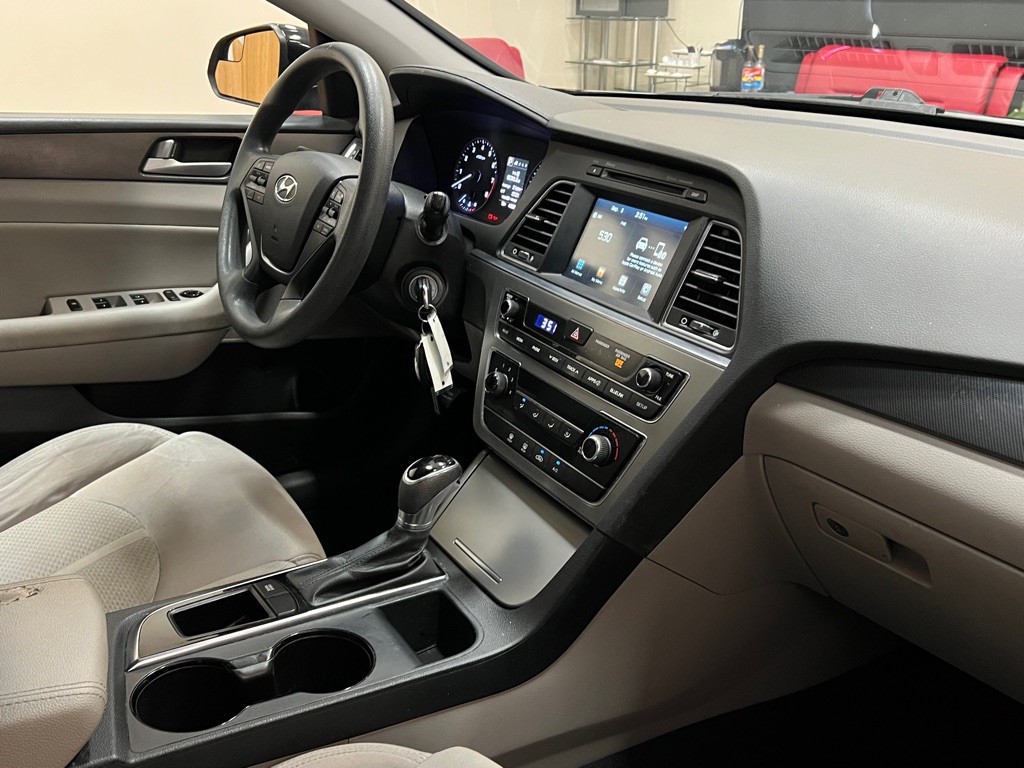 2017 Hyundai Sonata Image 15