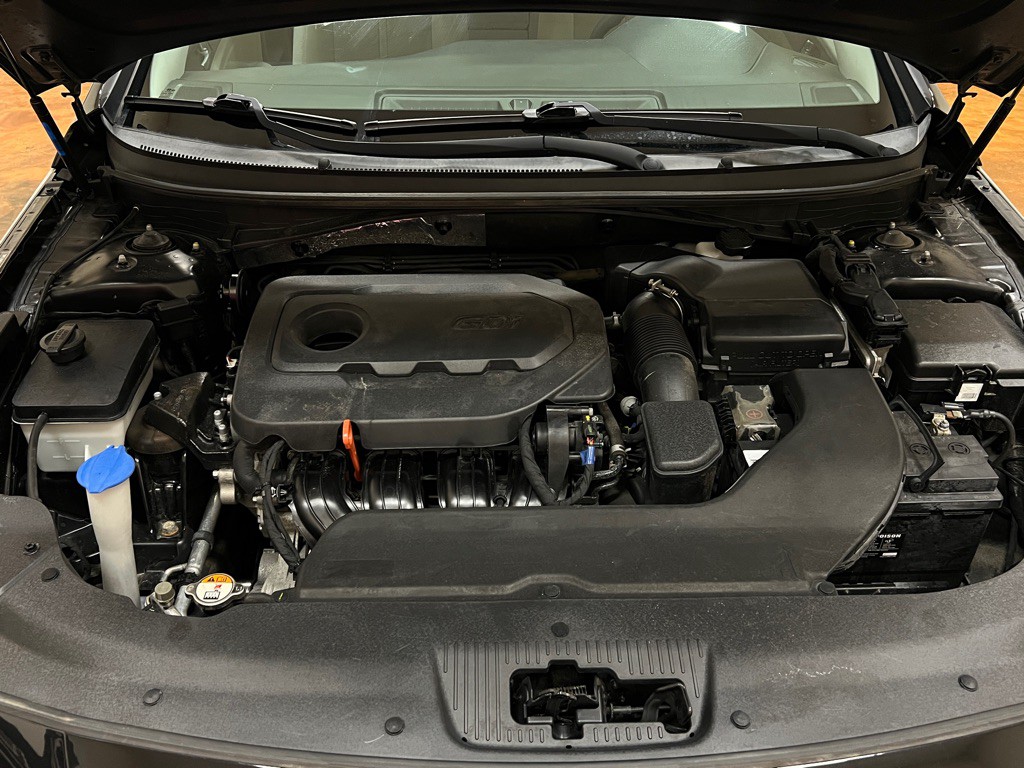 2017 Hyundai Sonata Image 32