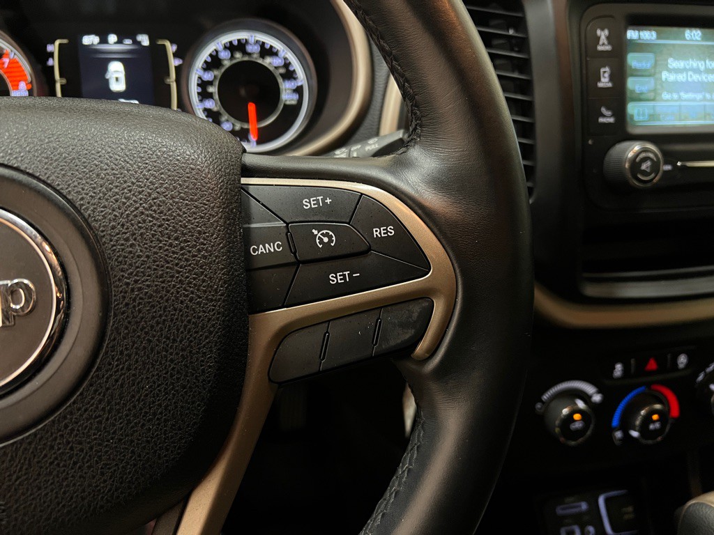2016 Jeep Cherokee Image 19