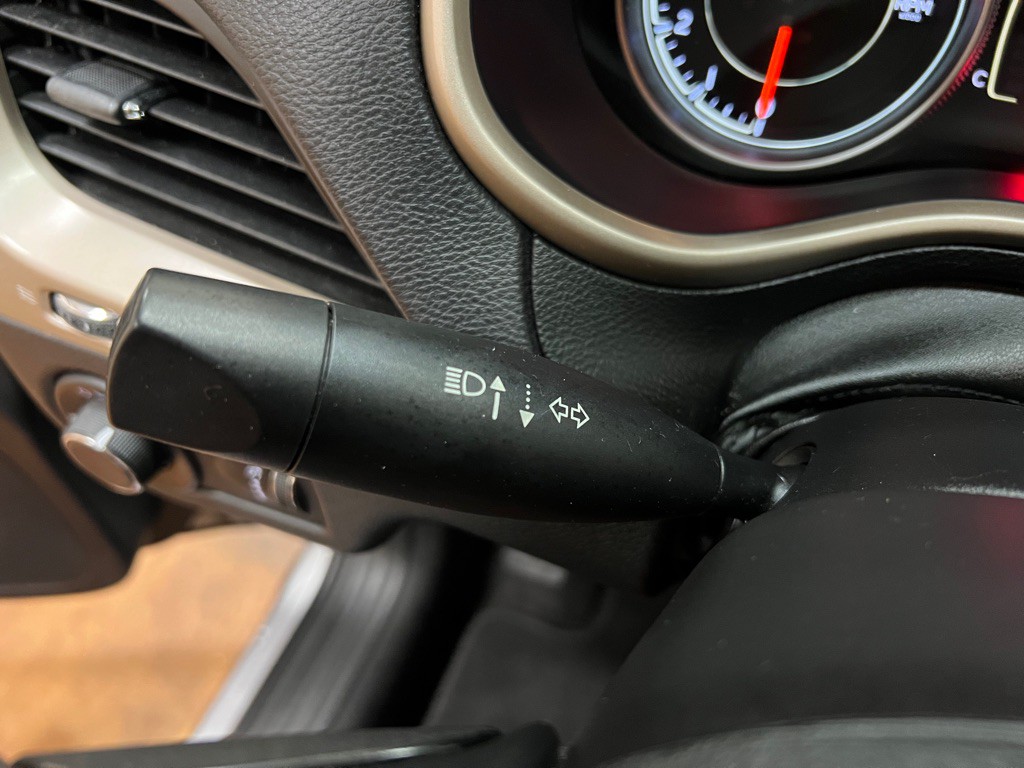 2016 Jeep Cherokee Image 20