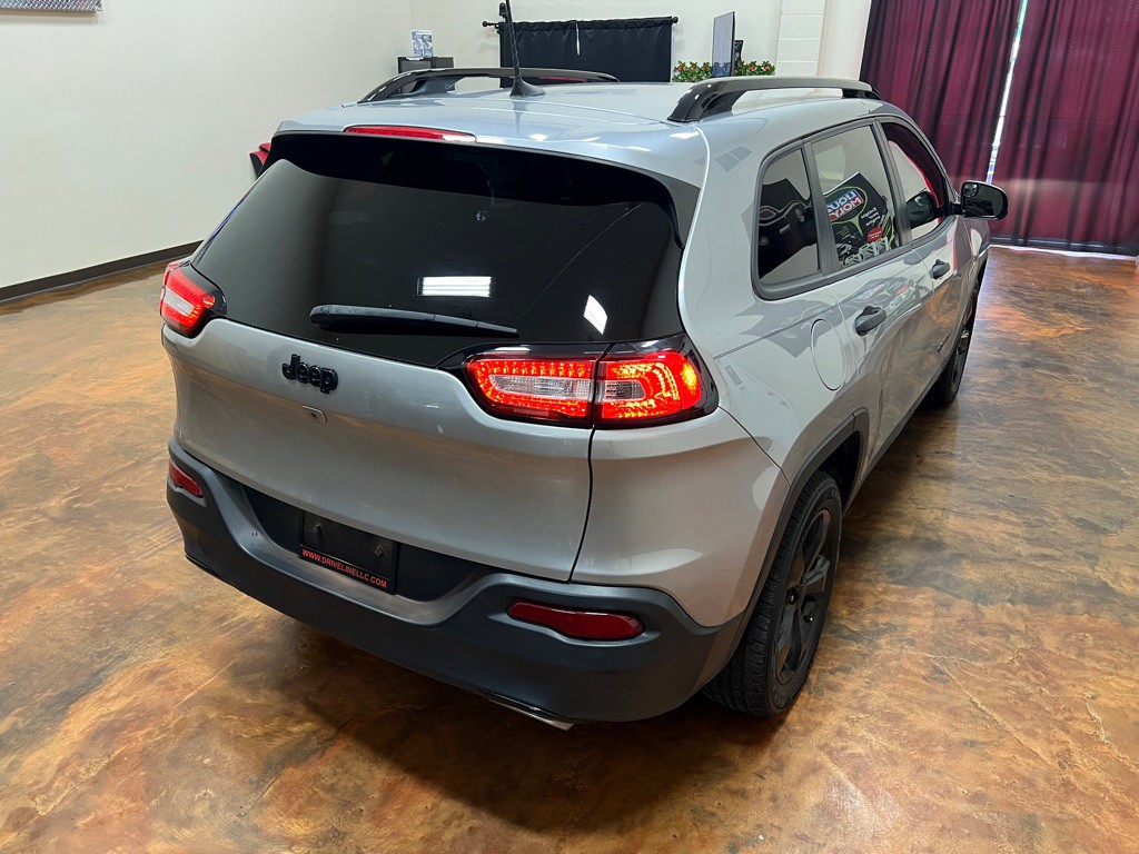 2016 Jeep Cherokee Image 45