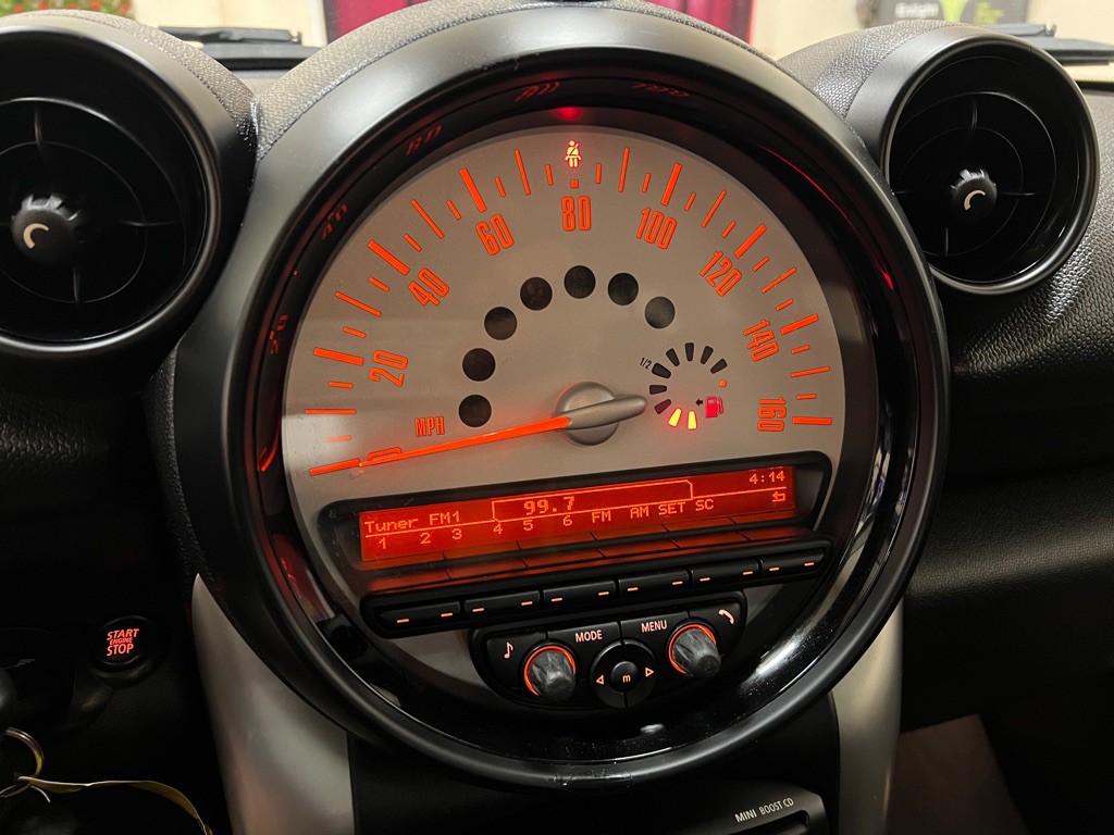 2013 MINI Cooper Image 23