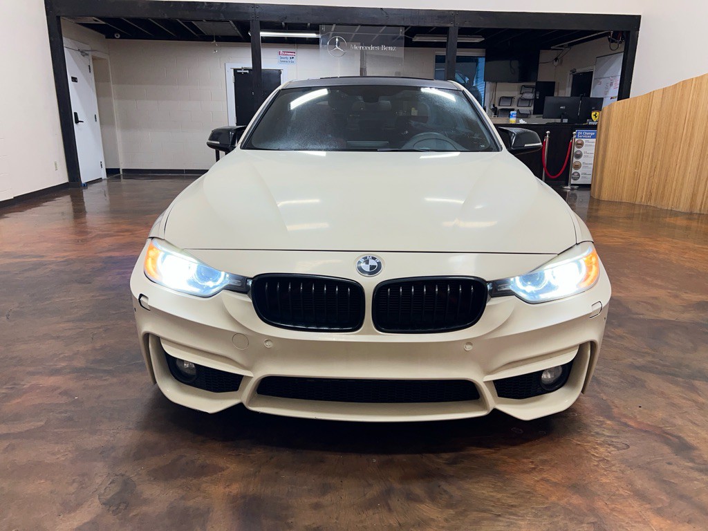 2015 BMW 3 Series Image 4