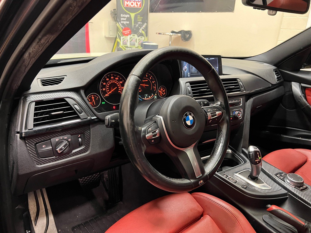 2015 BMW 3 Series Image 13