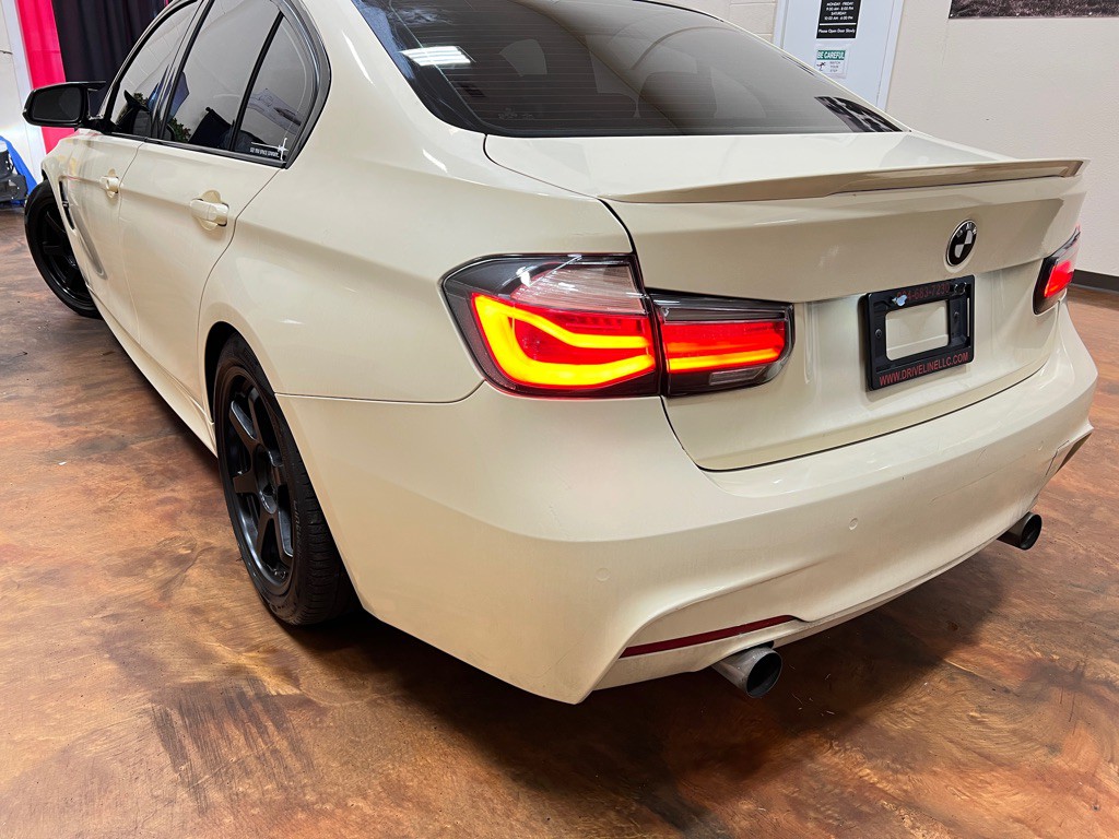 2015 BMW 3 Series Image 39