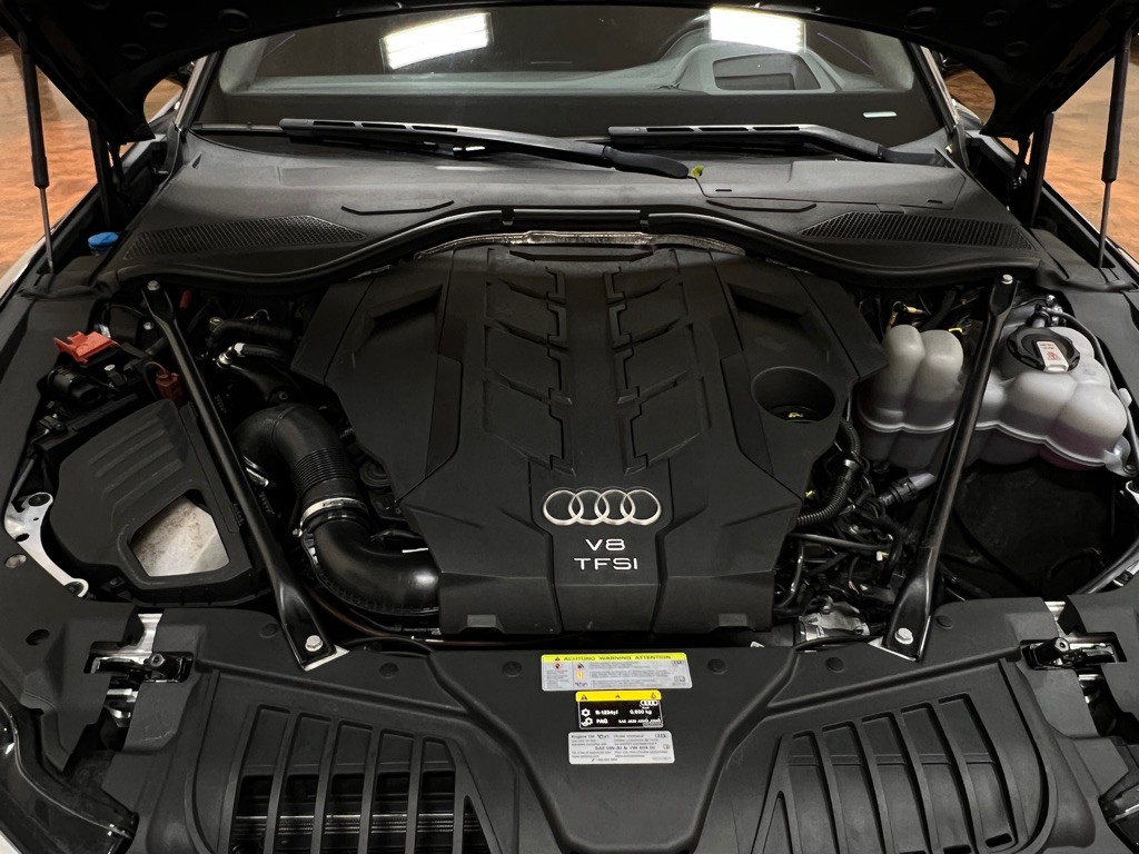 2019 Audi A8 Image 38