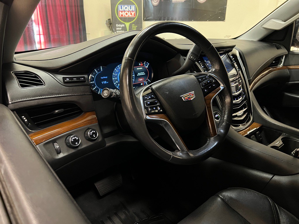 2020 Cadillac Escalade Image 13