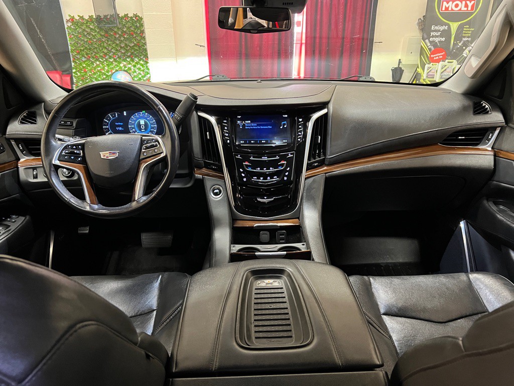 2020 Cadillac Escalade Image 14