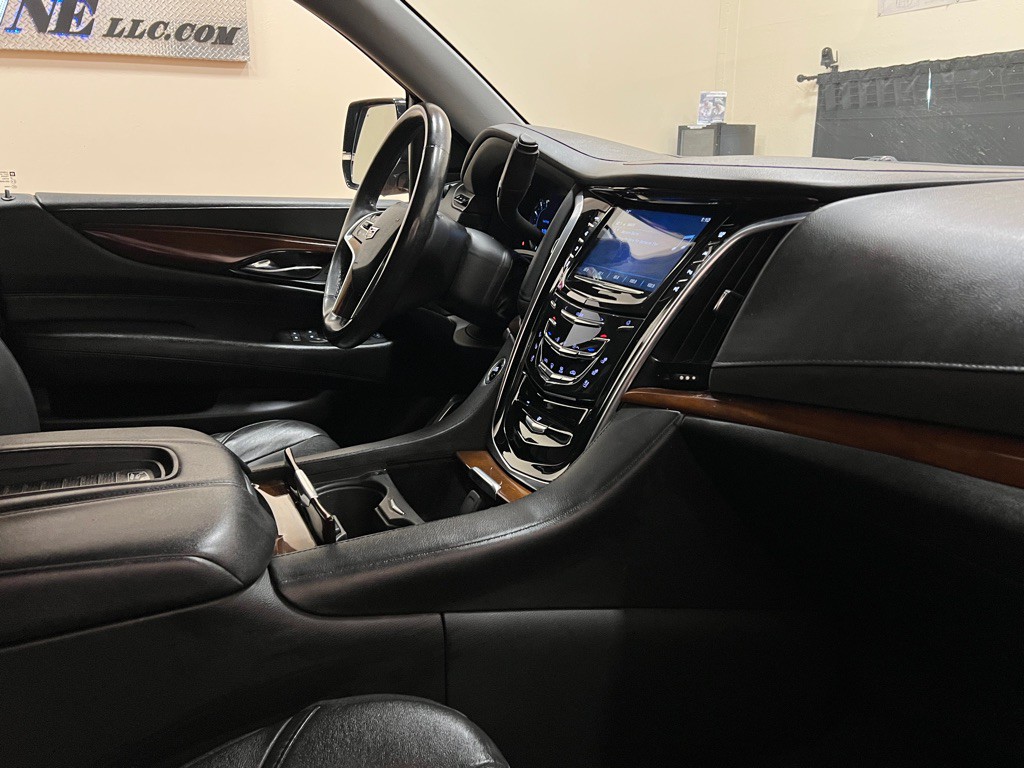 2020 Cadillac Escalade Image 15