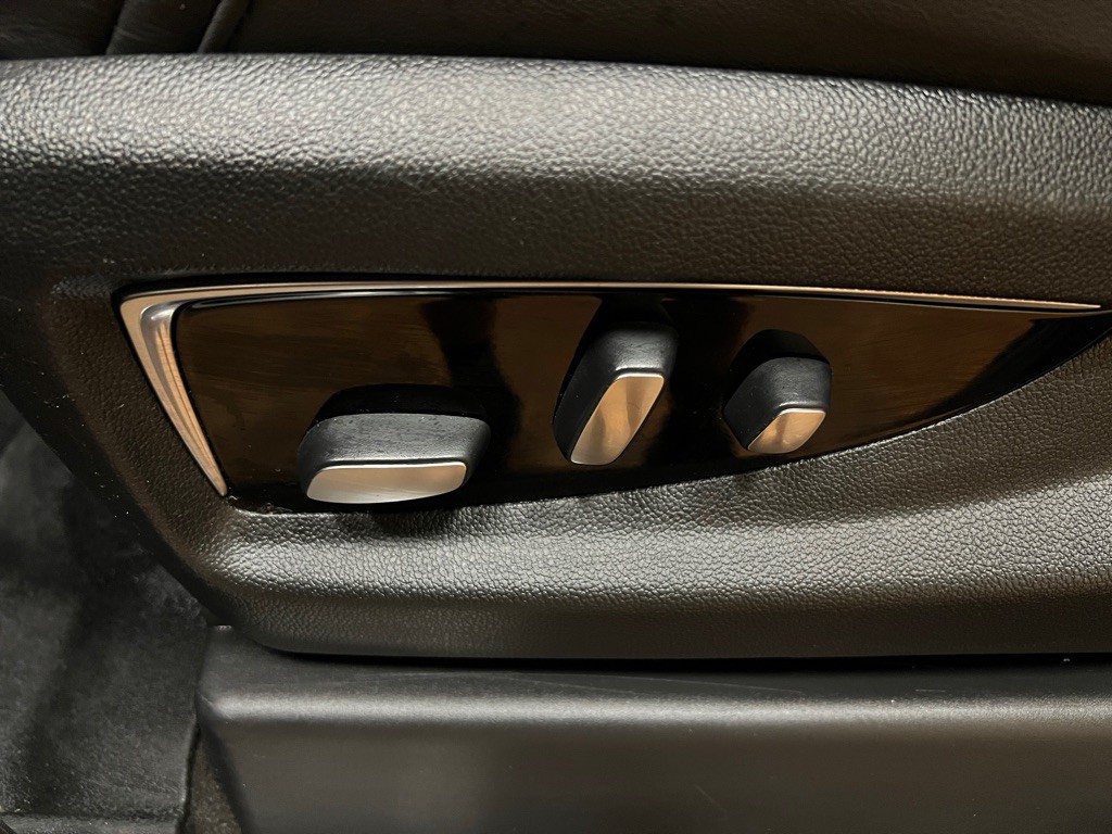 2020 Cadillac Escalade Image 28