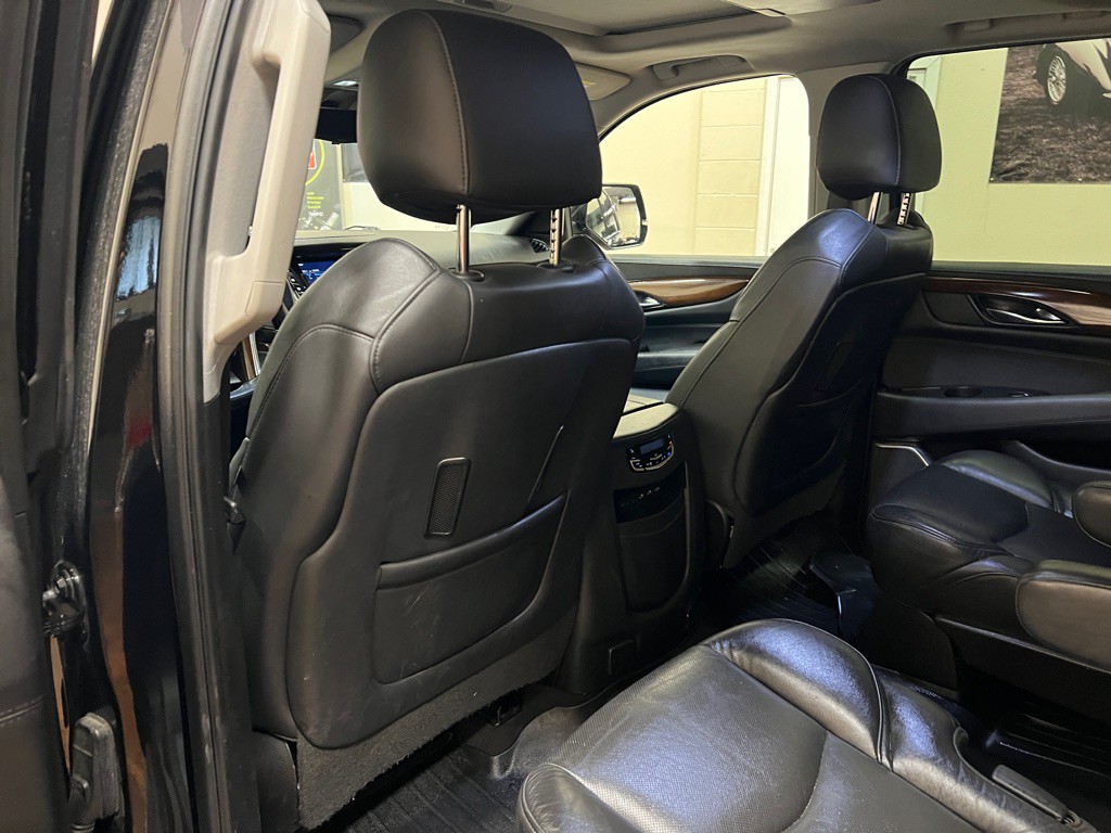 2020 Cadillac Escalade Image 30