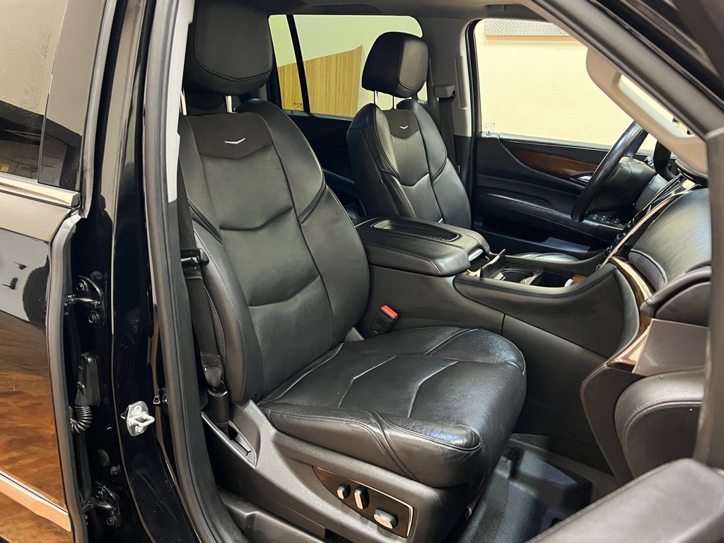 2020 Cadillac Escalade Image 36