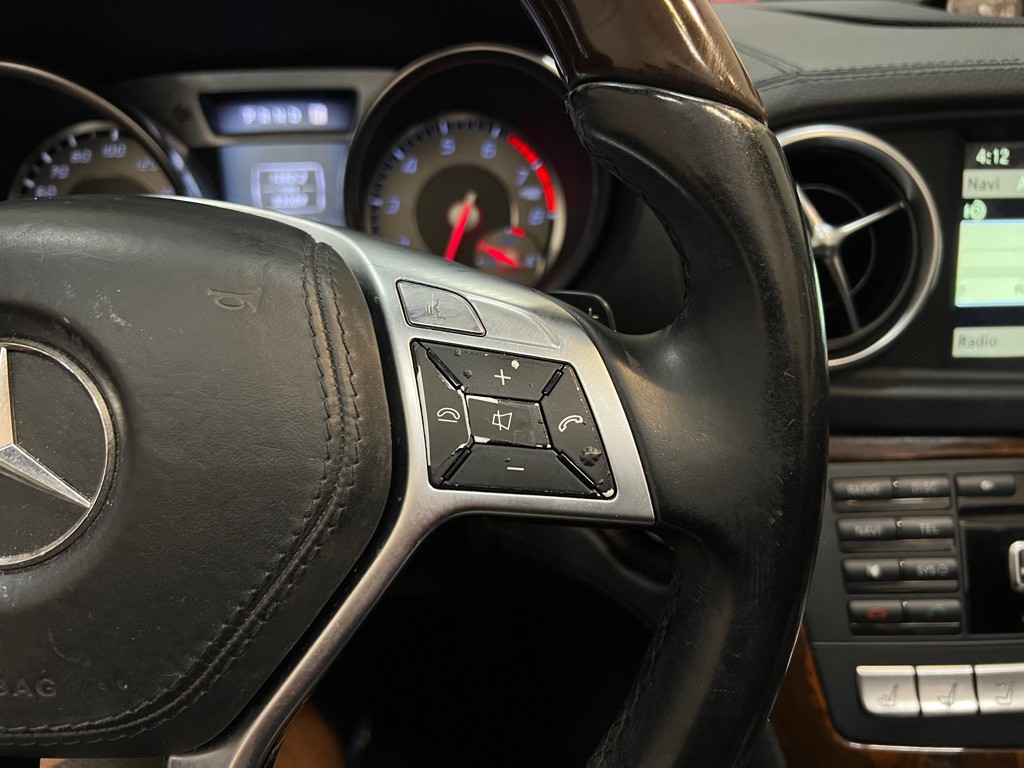 2013 Mercedes-Benz SL-Class Image 27