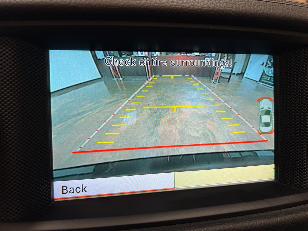 2013 Mercedes-Benz SL-Class Image 32