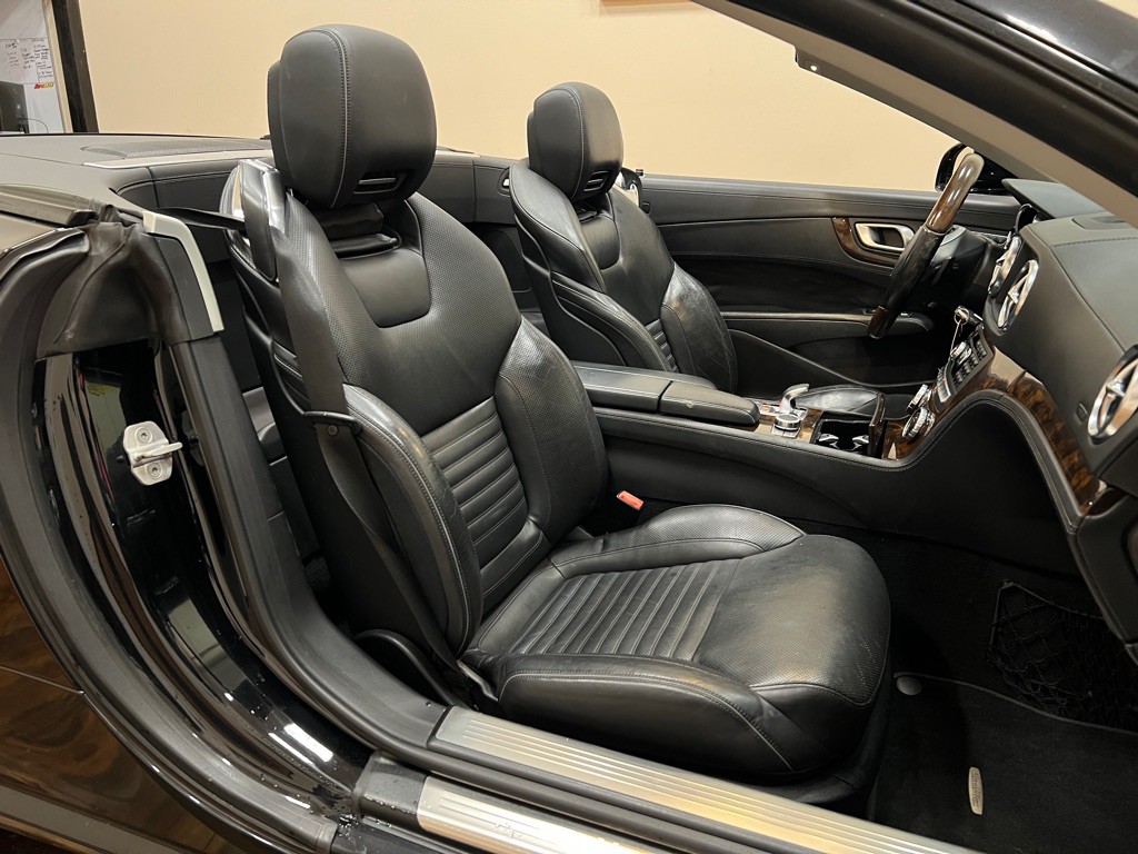 2013 Mercedes-Benz SL-Class Image 36