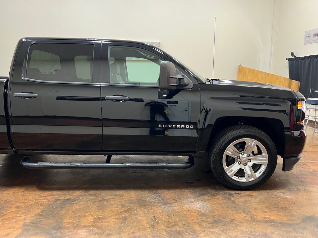 2018 Chevrolet Silverado 1500 Image 12