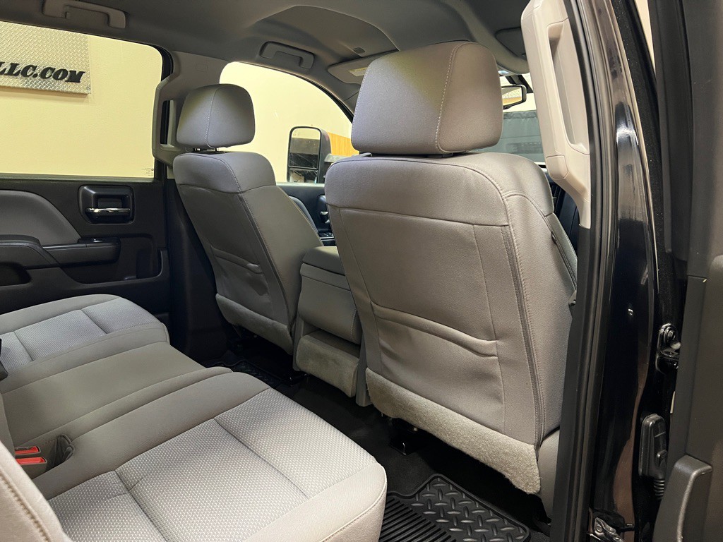 2018 Chevrolet Silverado 1500 Image 32