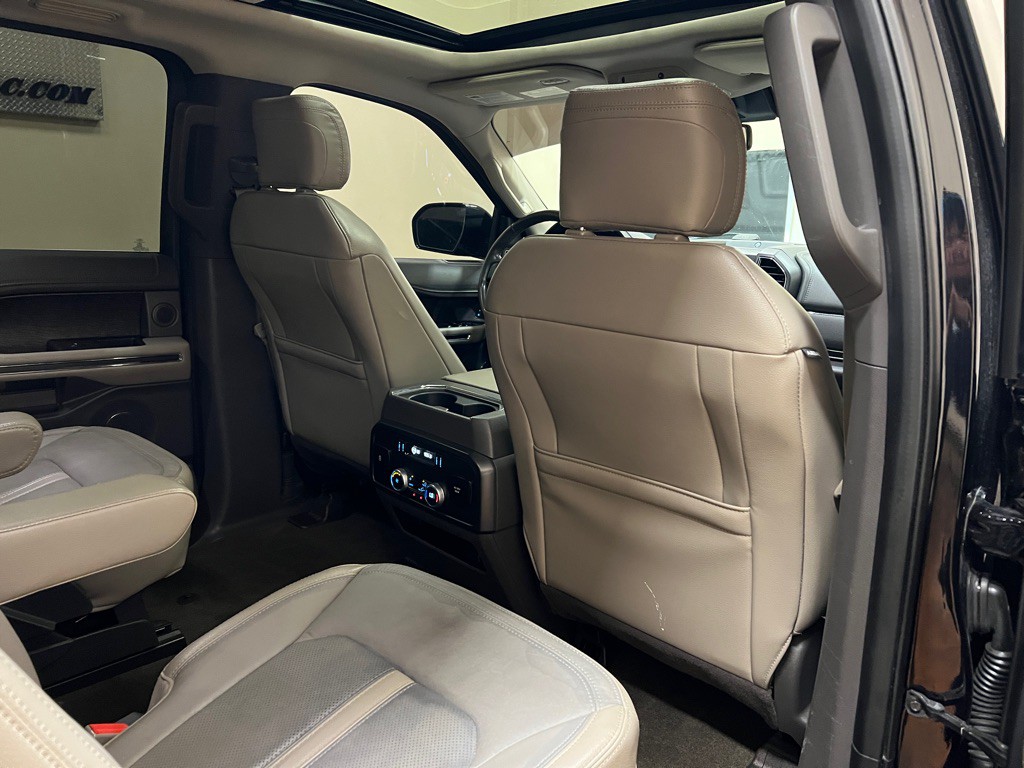 2020 Ford Expedition Image 35
