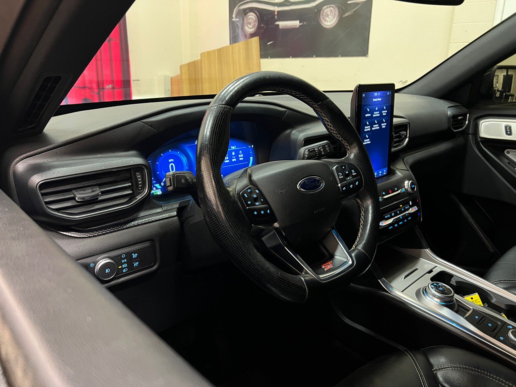 2020 Ford Explorer Image 13