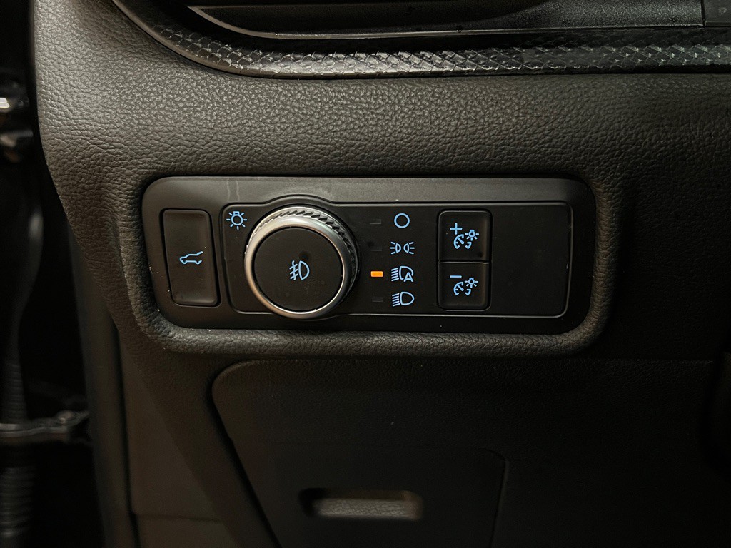 2020 Ford Explorer Image 22