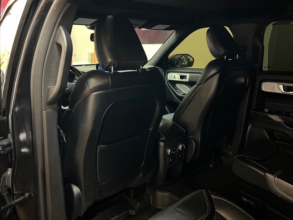 2020 Ford Explorer Image 32