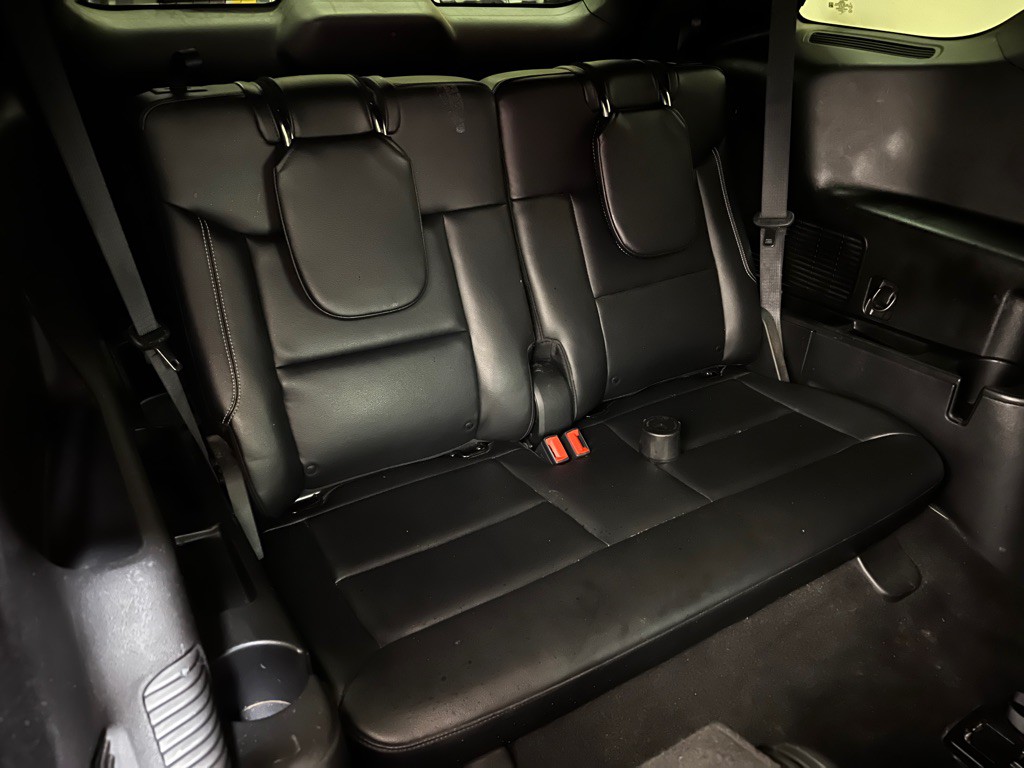 2020 Ford Explorer Image 35