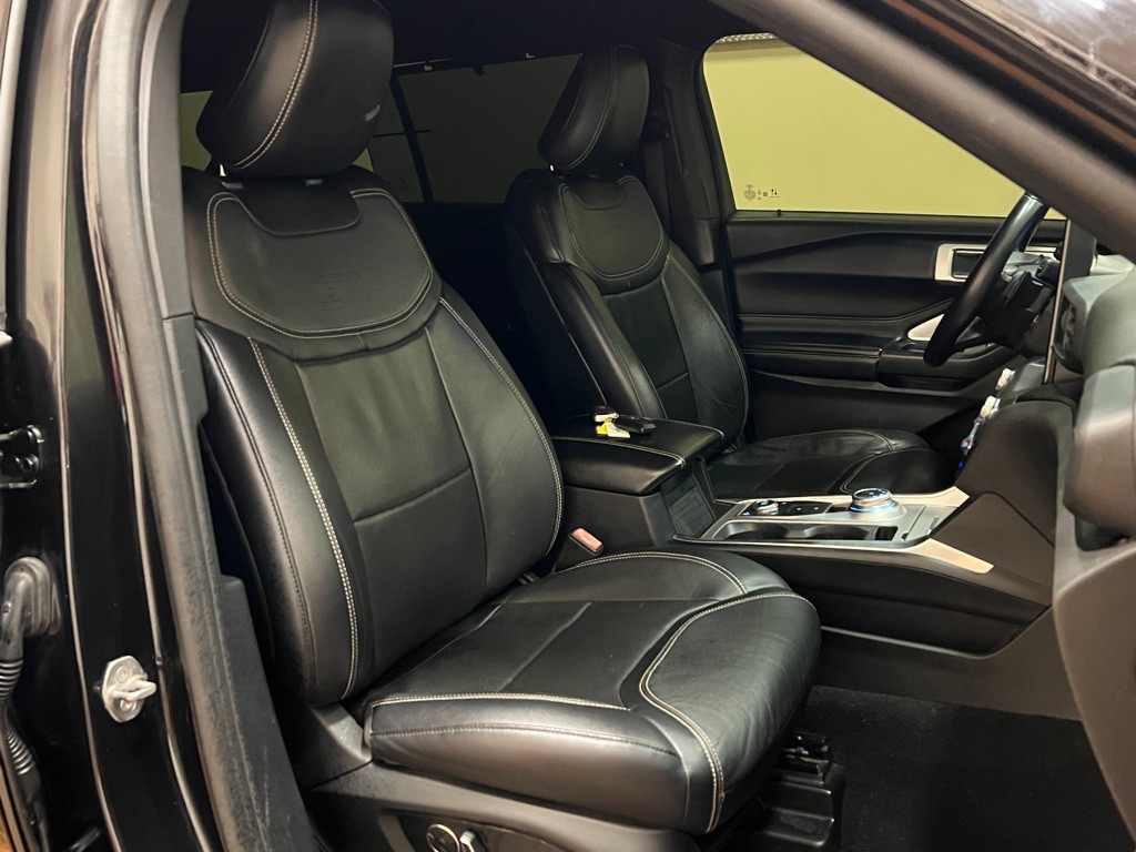 2020 Ford Explorer Image 38