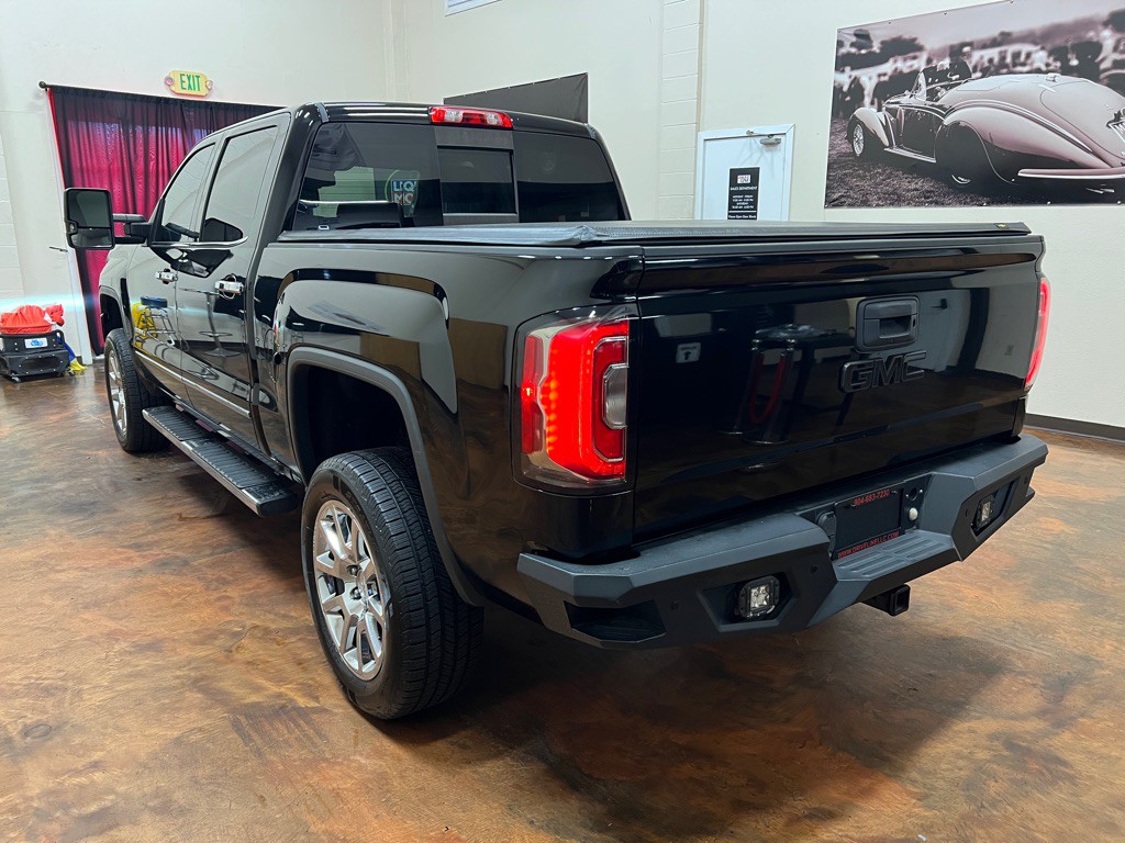2017 GMC Sierra Image 8