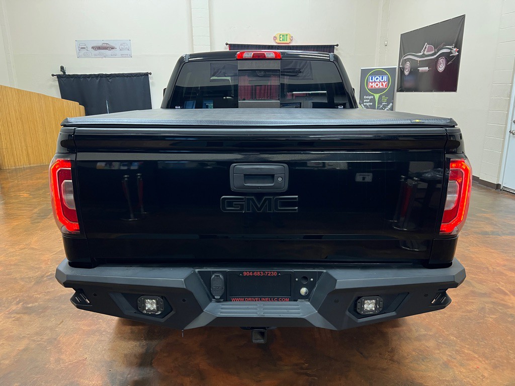 2017 GMC Sierra Image 9