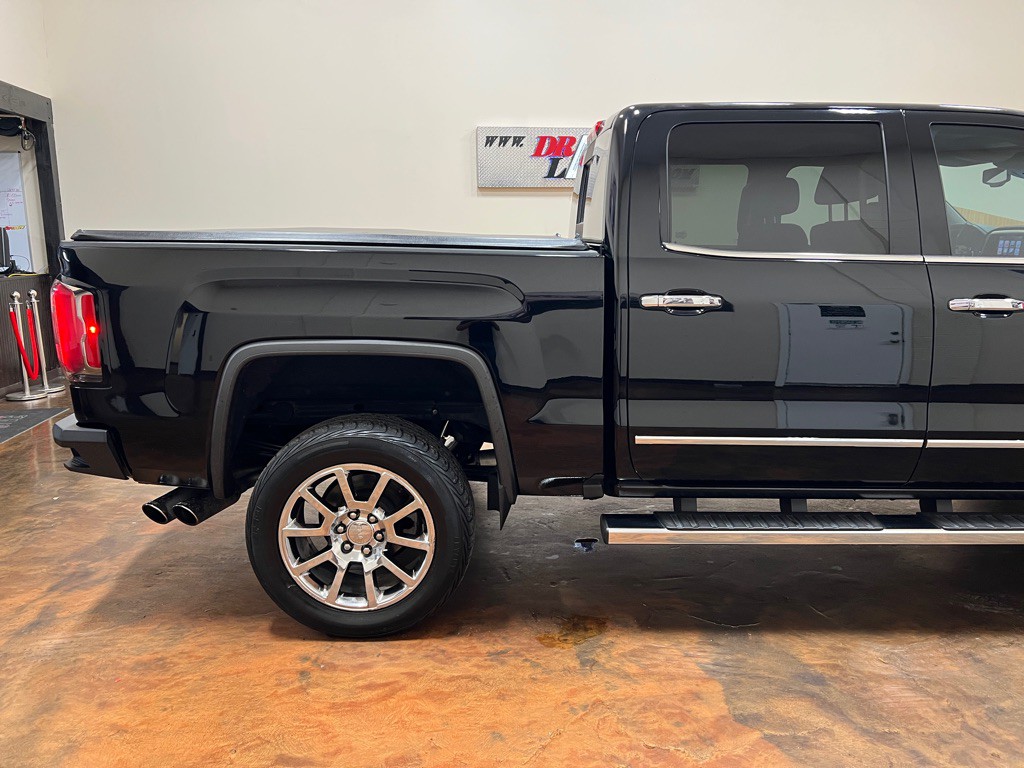 2017 GMC Sierra Image 11