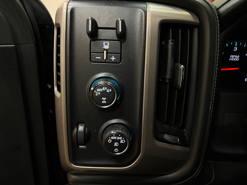 2017 GMC Sierra Image 24