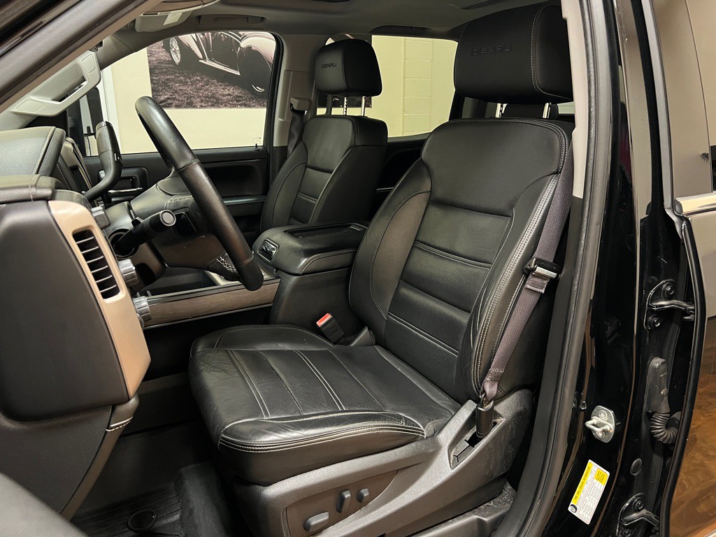 2017 GMC Sierra Image 32
