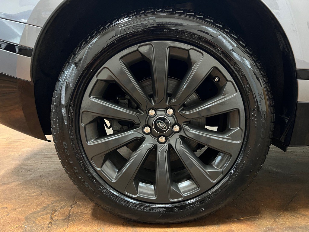 2020 Land Rover Range Rover Image 12