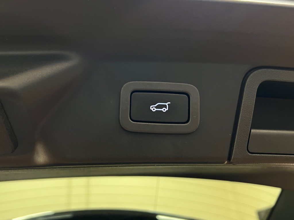 2020 Land Rover Range Rover Image 36