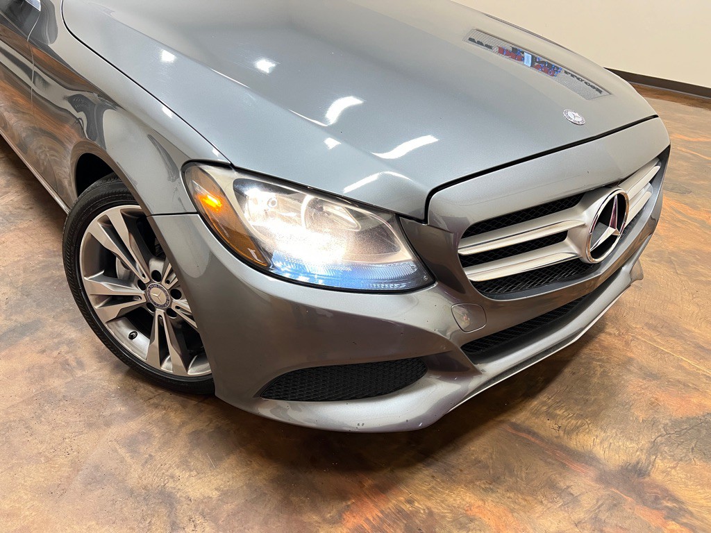 2017 Mercedes-Benz C-Class Image 43