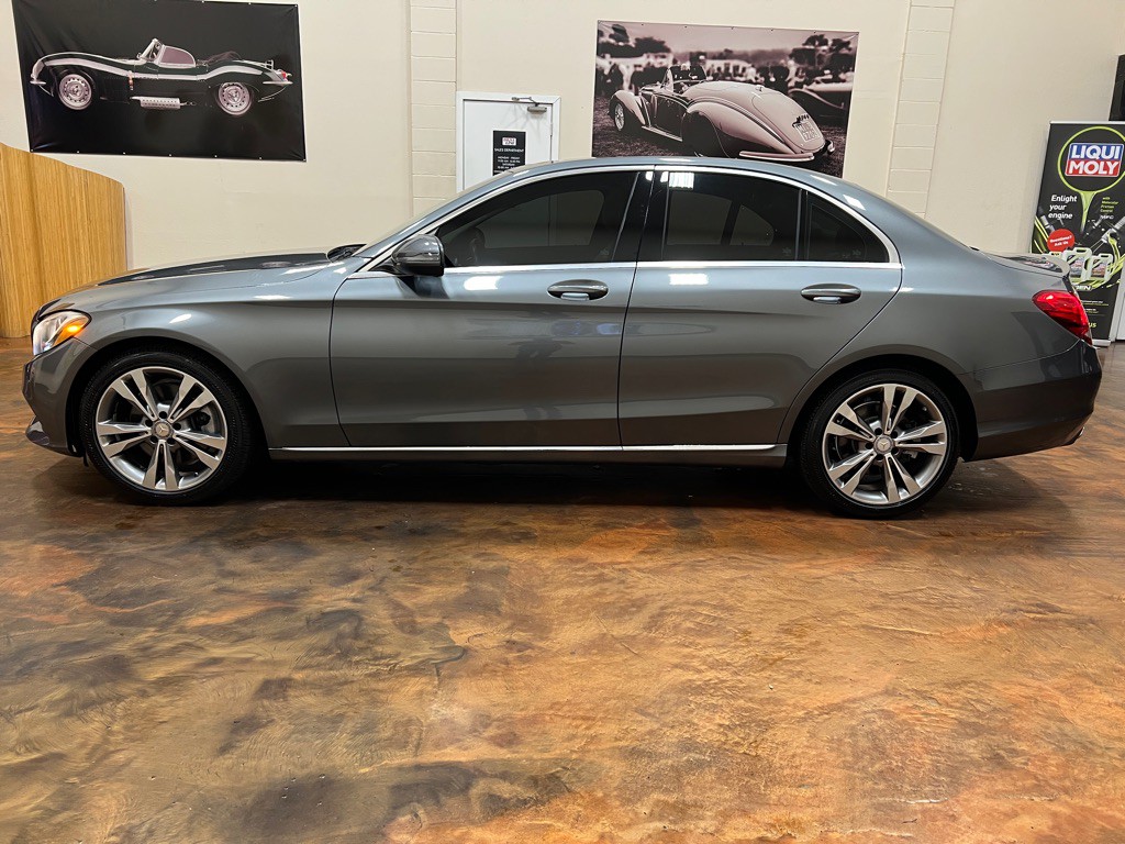 2017 Mercedes-Benz C-Class Image 4