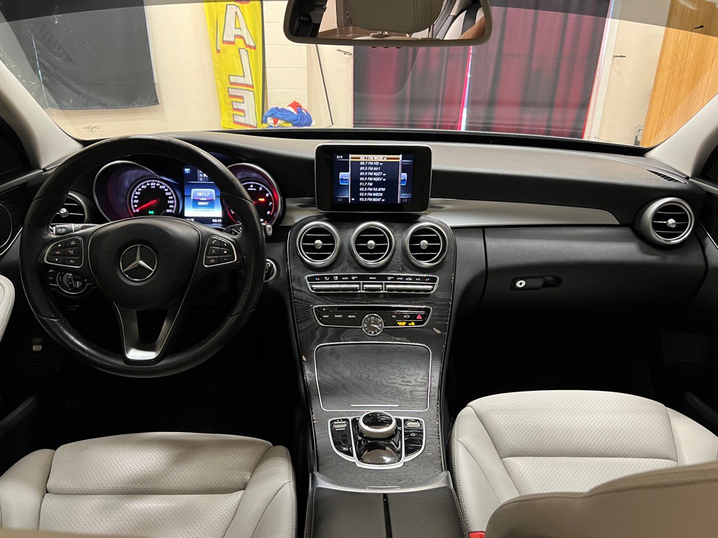2017 Mercedes-Benz C-Class Image 13