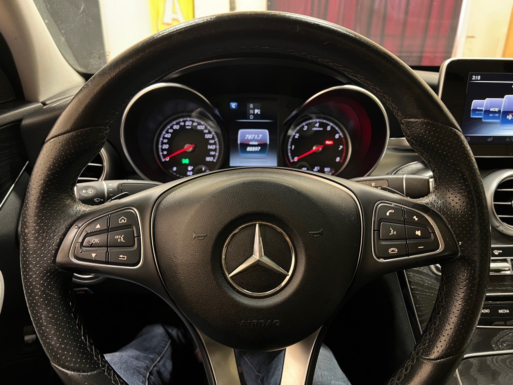 2017 Mercedes-Benz C-Class Image 17