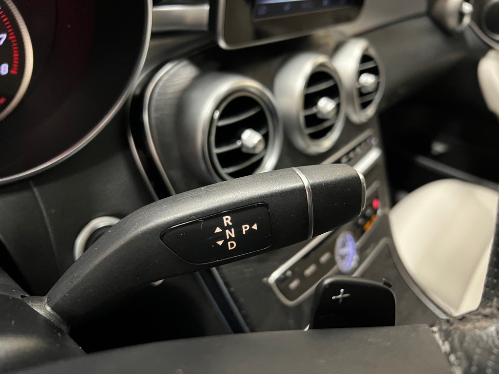 2017 Mercedes-Benz C-Class Image 20