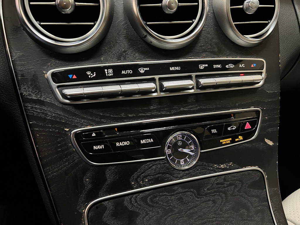 2017 Mercedes-Benz C-Class Image 25