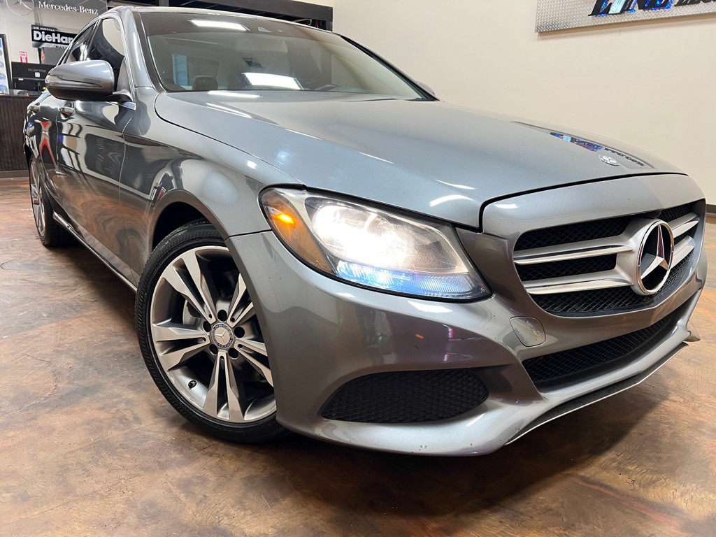 2017 Mercedes-Benz C-Class Image 36