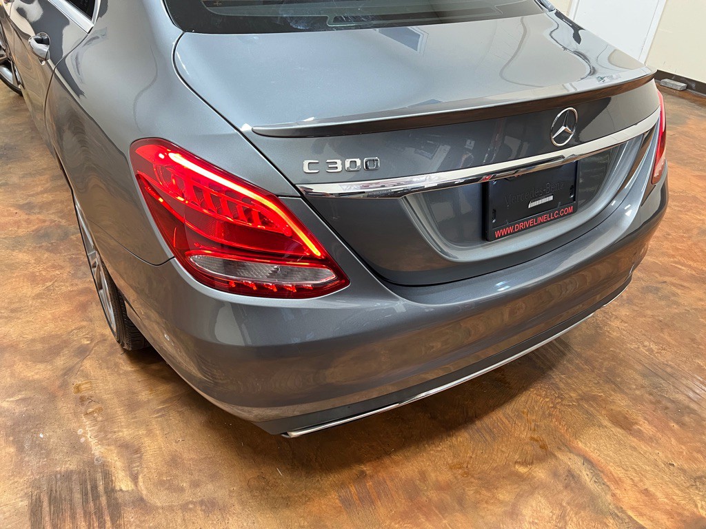 2017 Mercedes-Benz C-Class Image 43