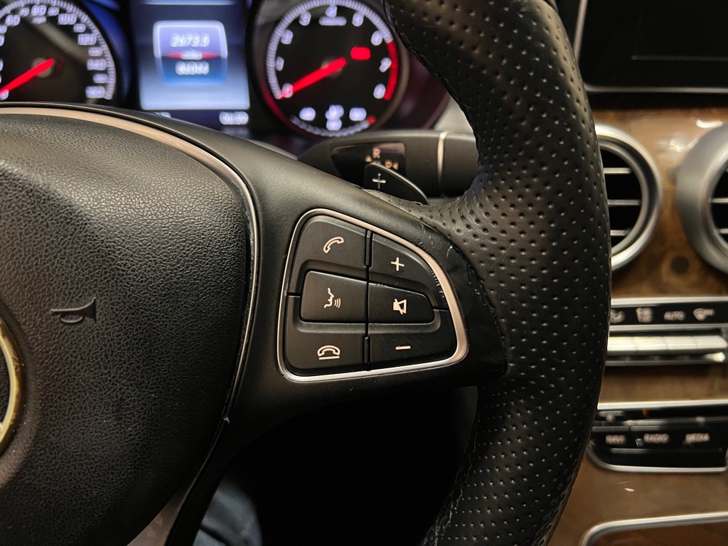 2016 Mercedes-Benz C-Class Image 19