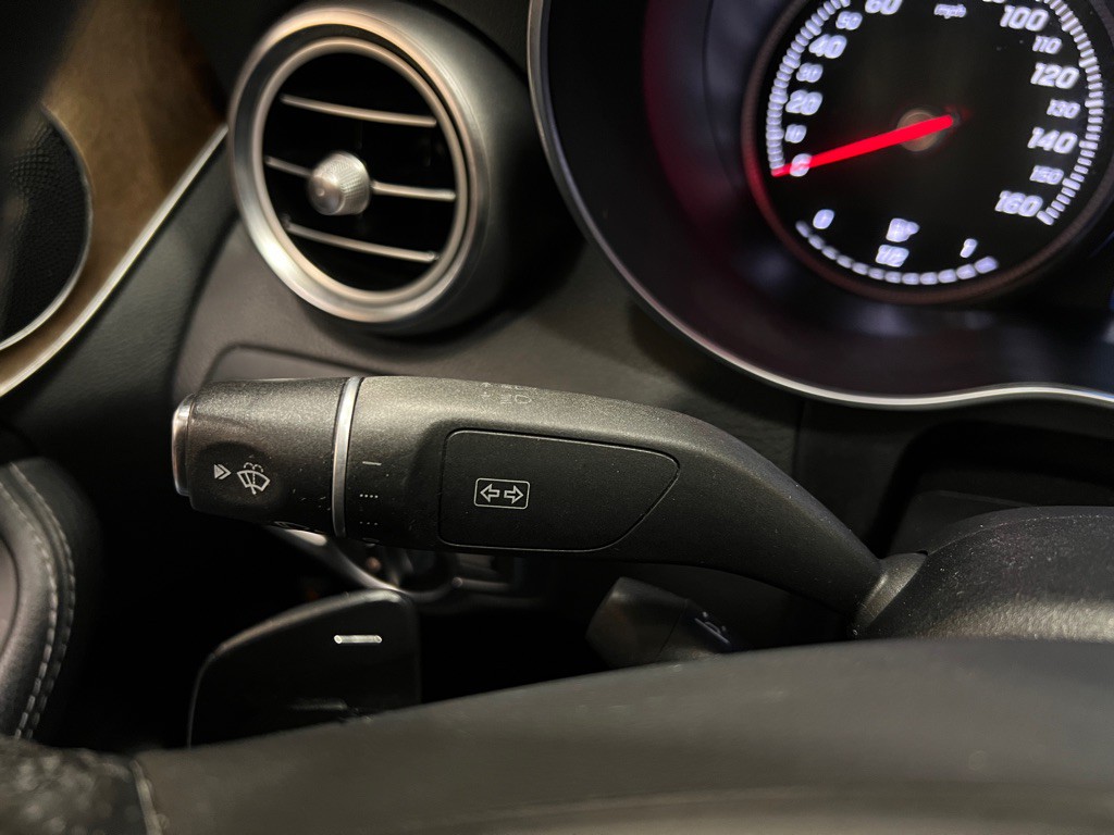 2016 Mercedes-Benz C-Class Image 20