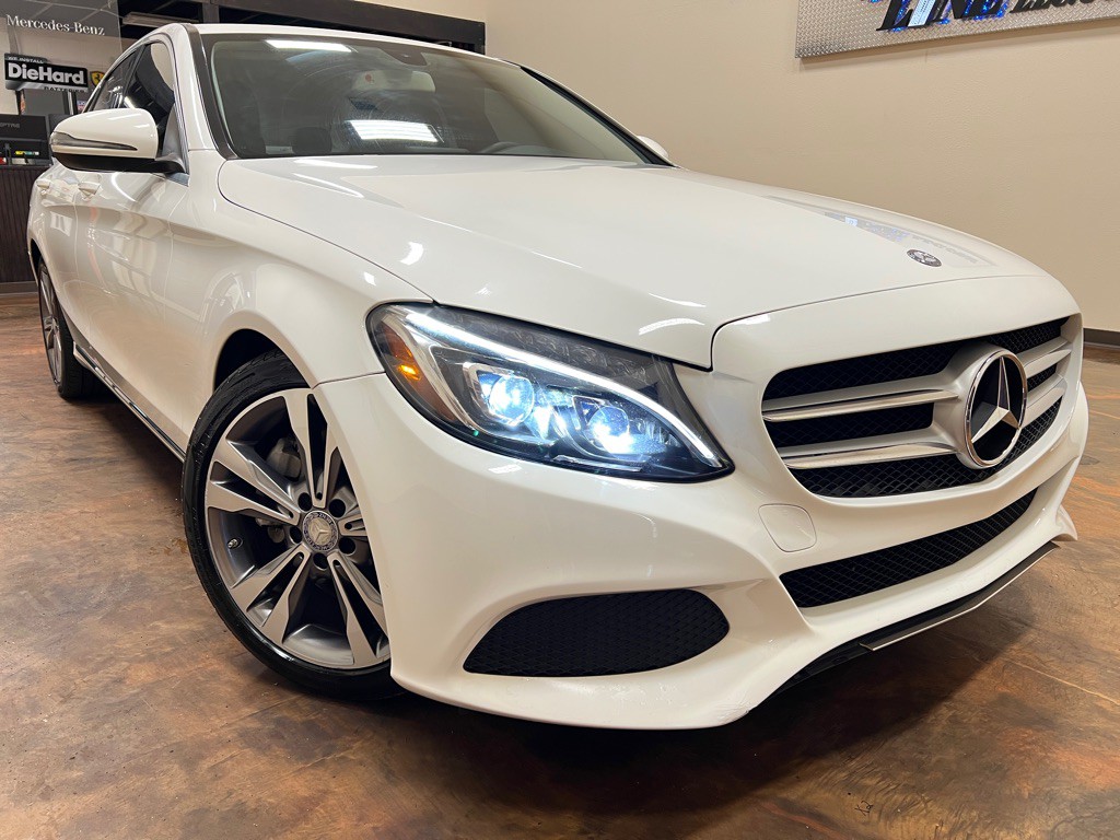2016 Mercedes-Benz C-Class Image 38