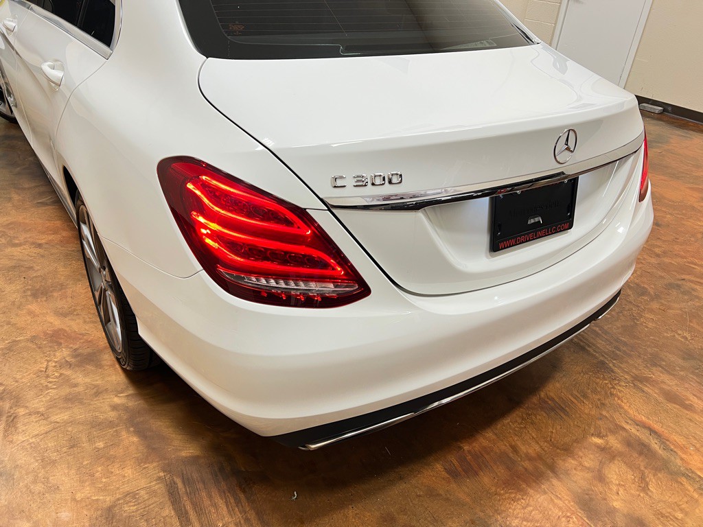 2016 Mercedes-Benz C-Class Image 43