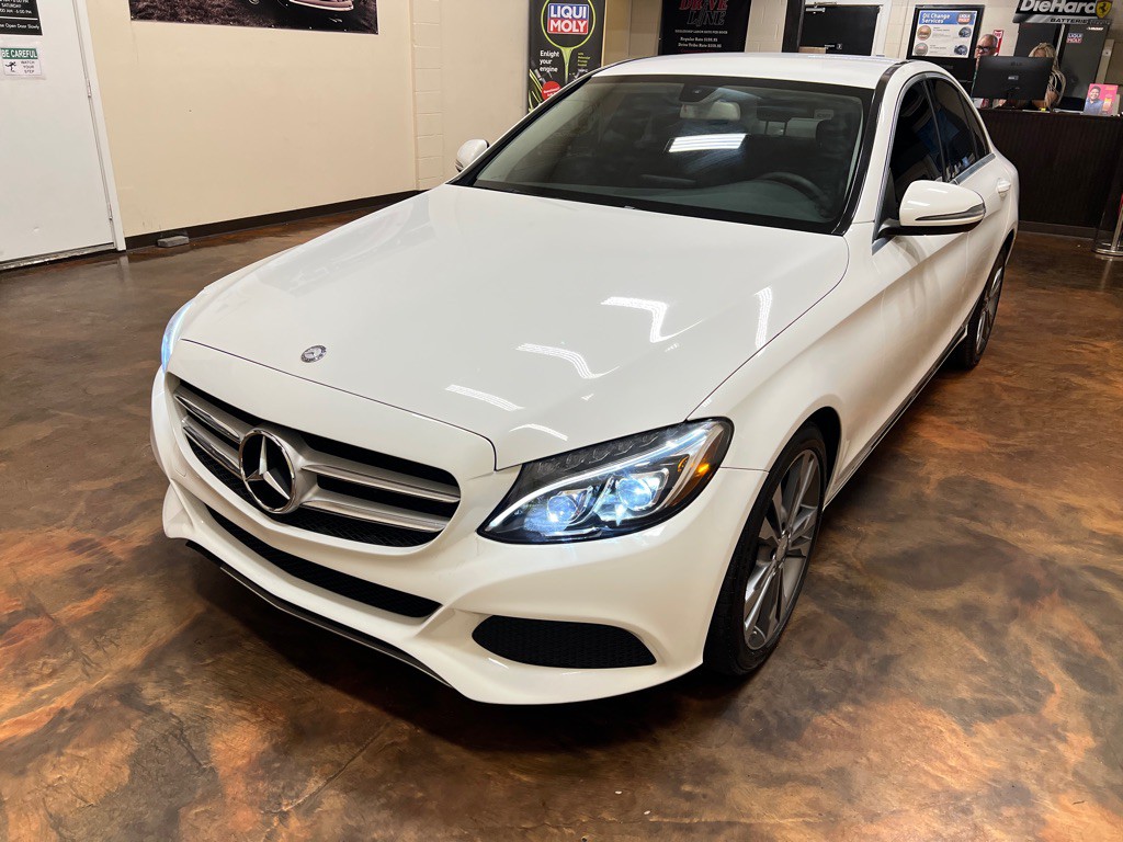 2016 Mercedes-Benz C-Class Image 46