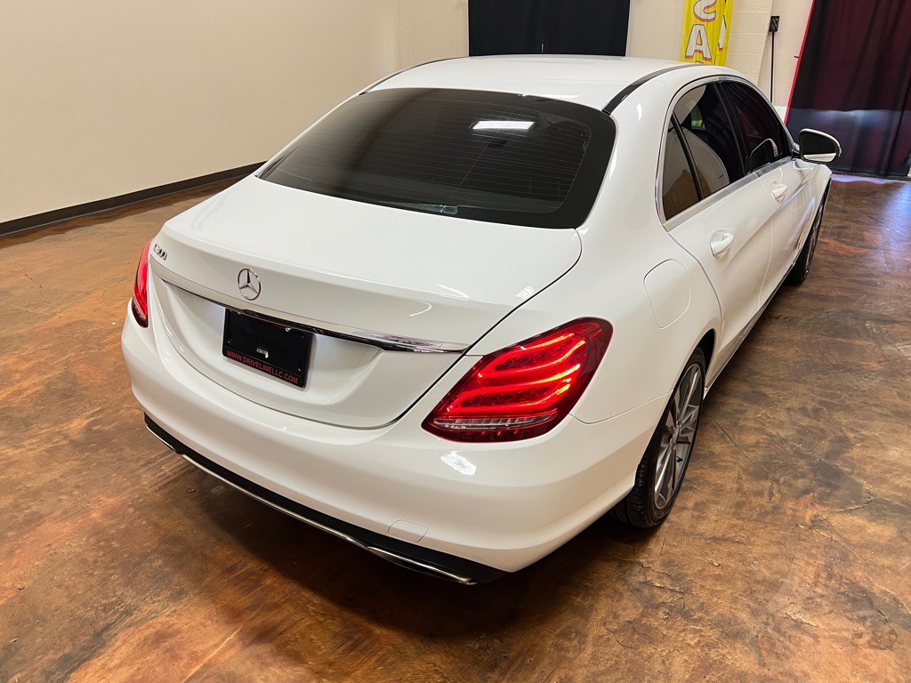 2016 Mercedes-Benz C-Class Image 47
