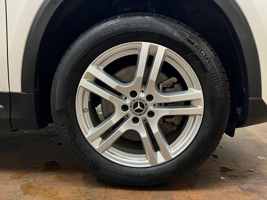 2021 Mercedes-Benz GLA-Class Image 11