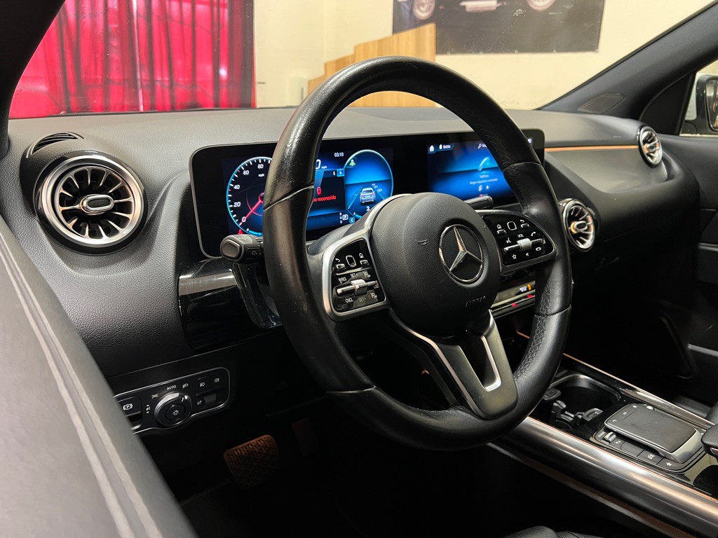 2021 Mercedes-Benz GLA-Class Image 13
